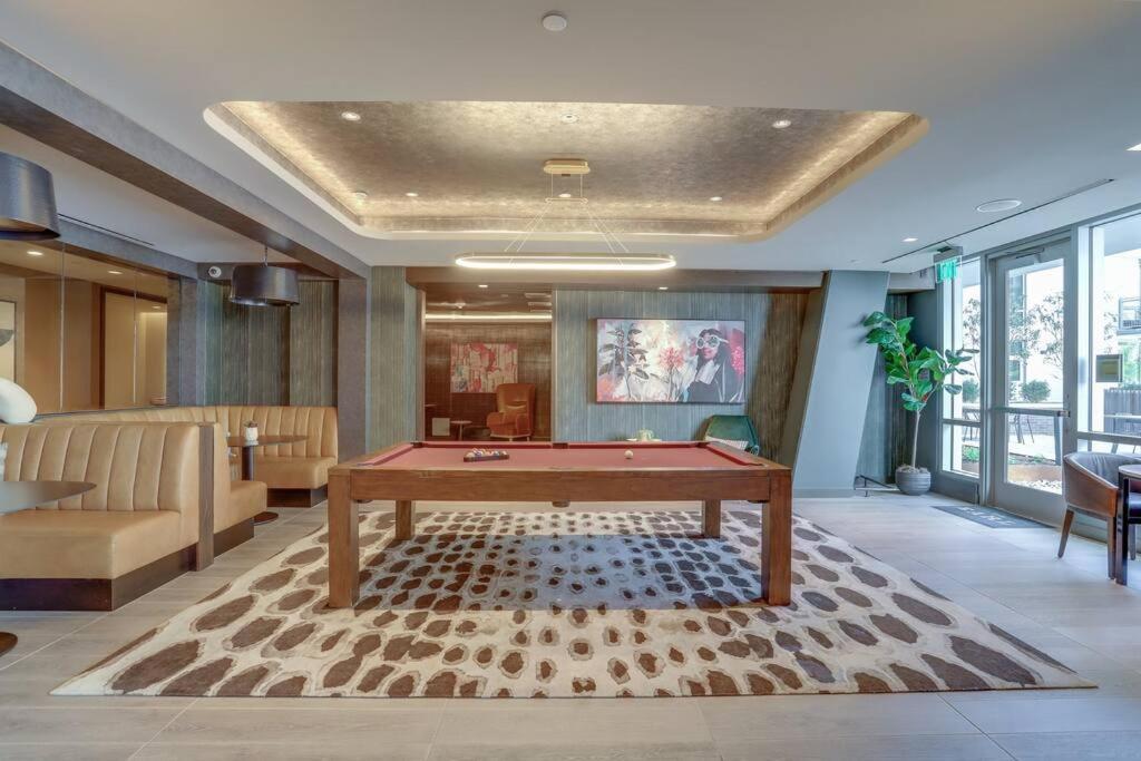 Stylish Condo At Clarendon With Rooftop Views أرلنغتون المظهر الخارجي الصورة