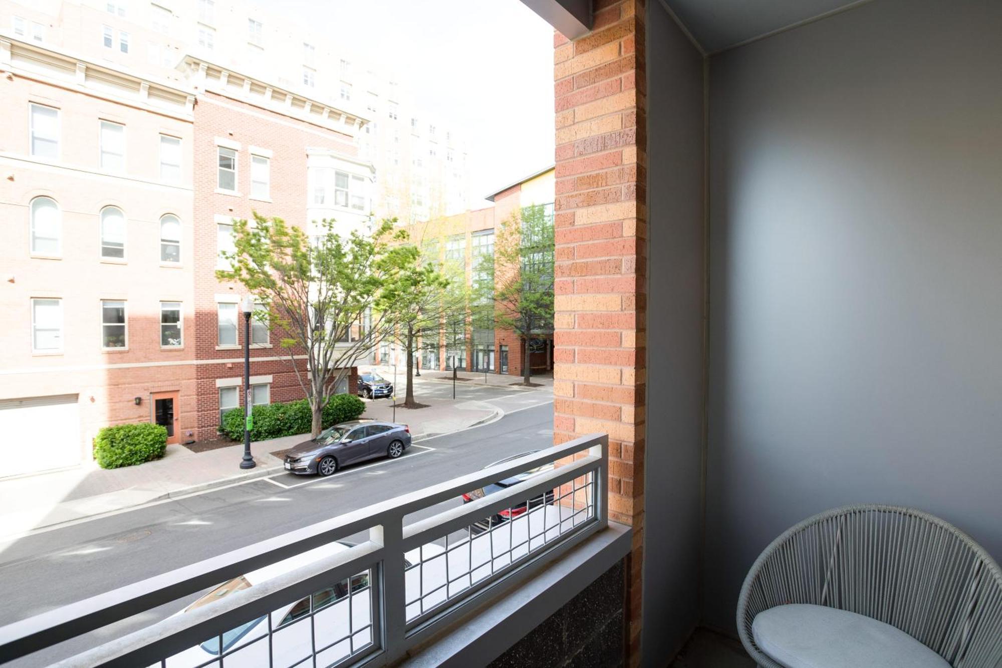 Stylish Condo At Clarendon With Rooftop Views أرلنغتون المظهر الخارجي الصورة